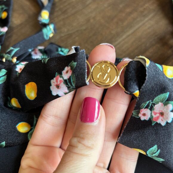 Victoria’s Secret Swim Lemon Ruffle One Piece Swimsuit - Picture 6 of 7